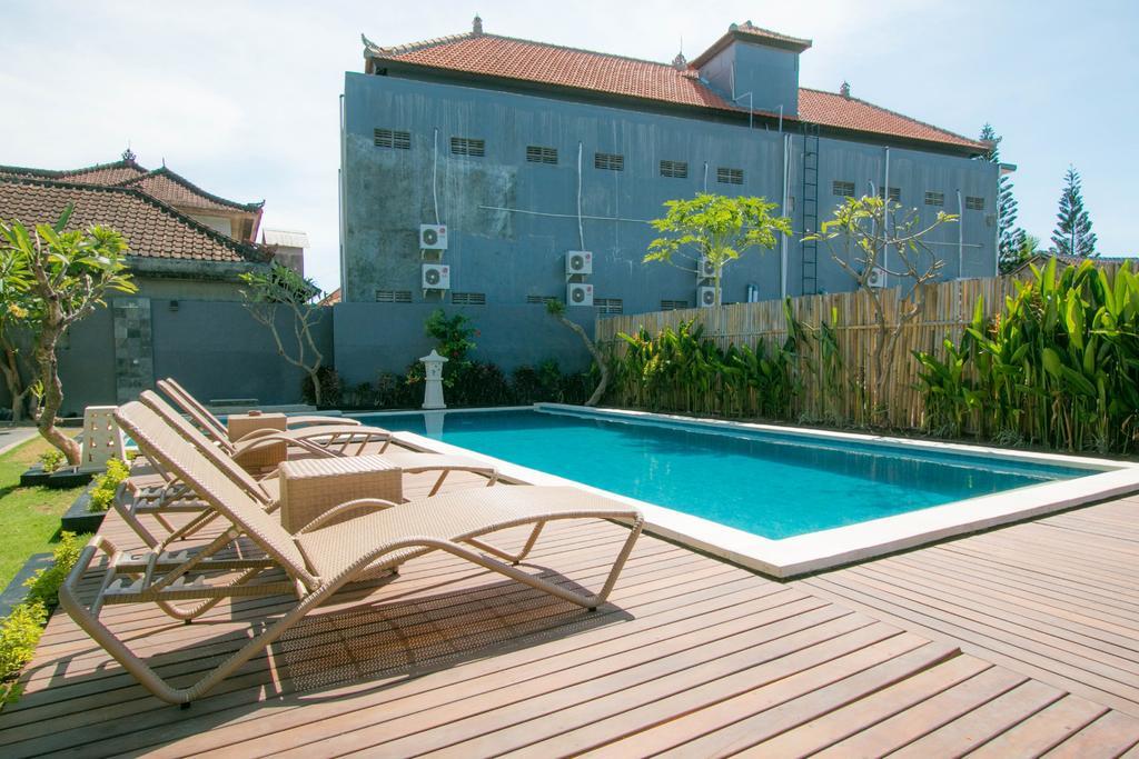 Srikandi Inn Kuta Selatan Экстерьер фото