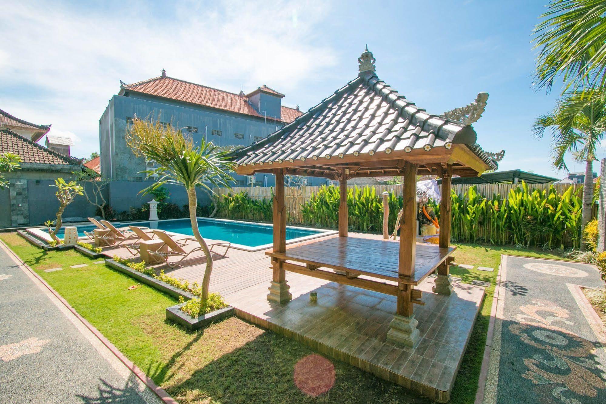 Srikandi Inn Kuta Selatan Экстерьер фото
