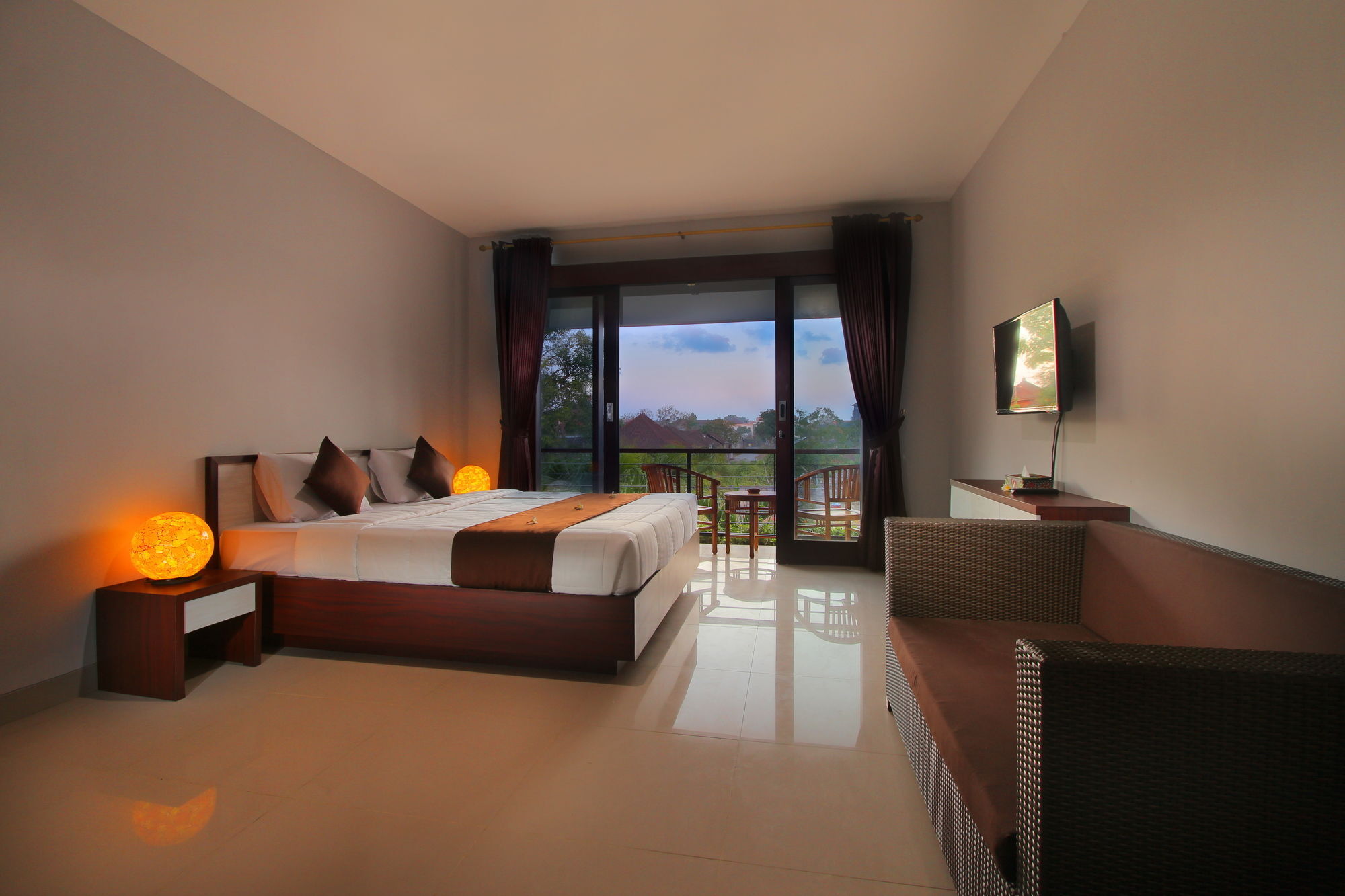 Srikandi Inn Kuta Selatan Экстерьер фото