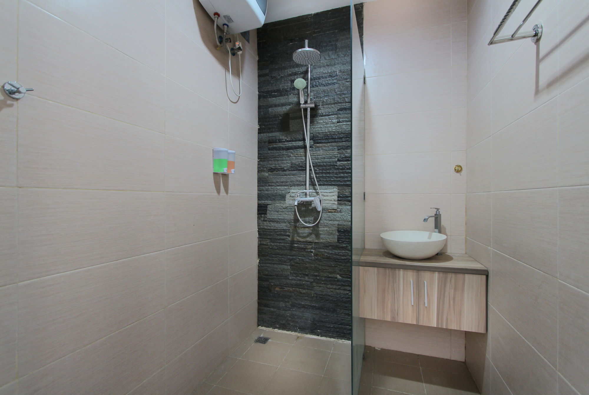 Srikandi Inn Kuta Selatan Экстерьер фото